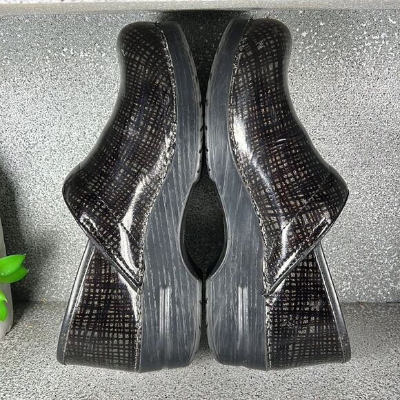 Dansko Patent Leather Professional Clogs Mules Shoes EU 40 Size 9.5 10 - Picture 4 of 9